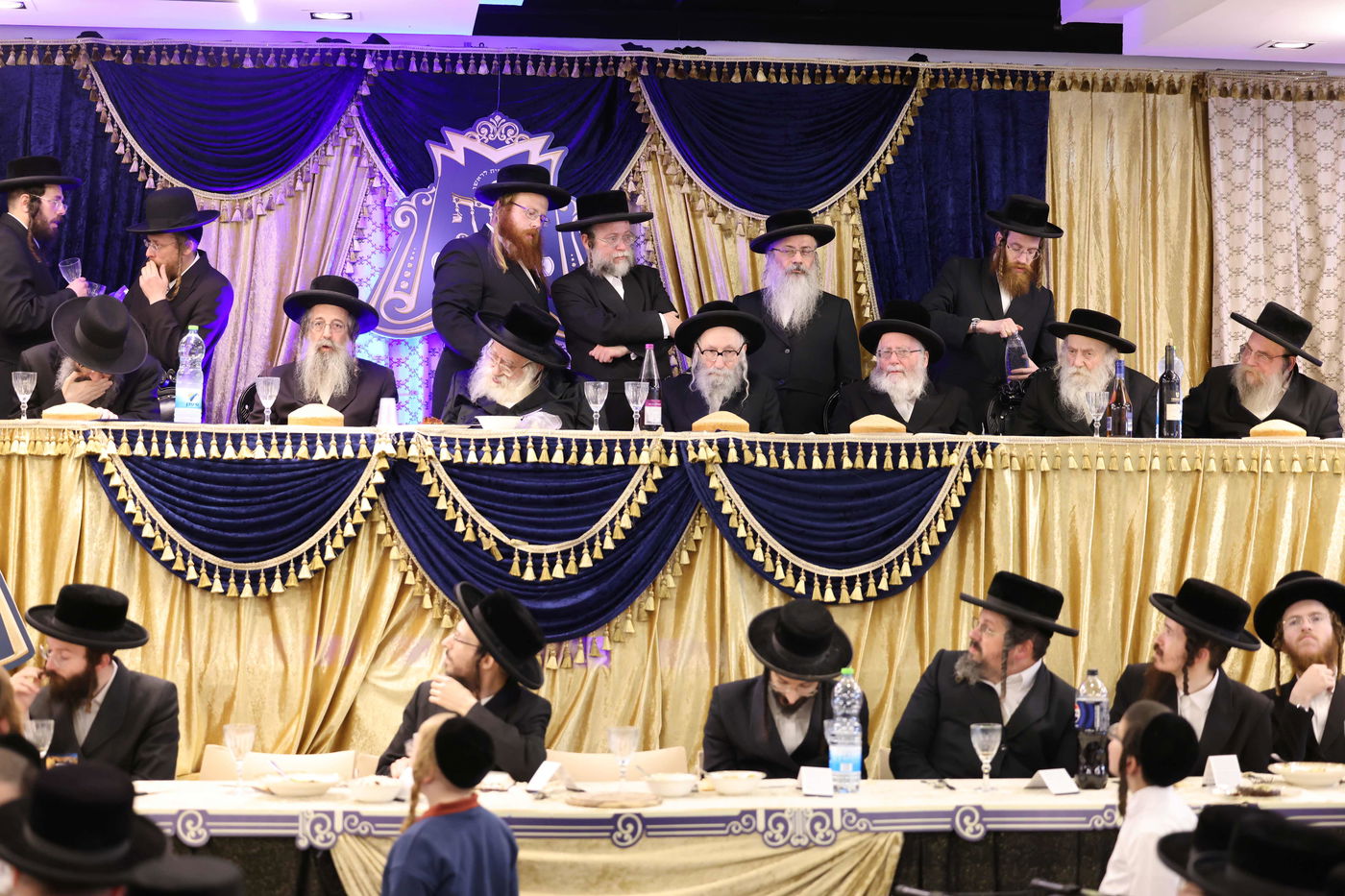 מעמד הכתרת 70 דיינים ומורי הוראה בירושלים