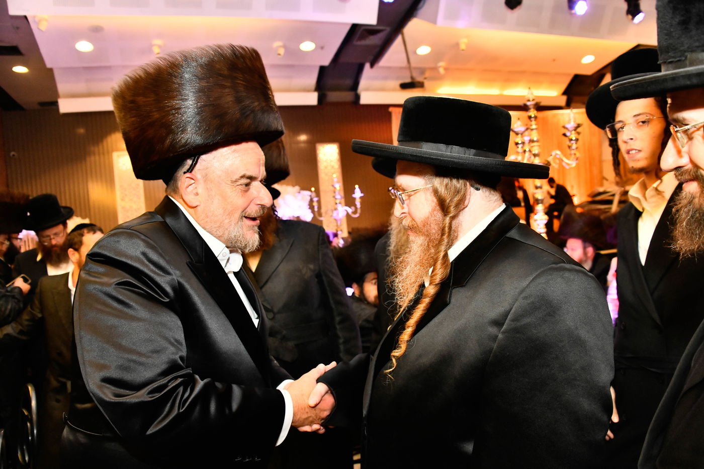 שמחת נישואי בת העסקן ר' ארי קורניצר