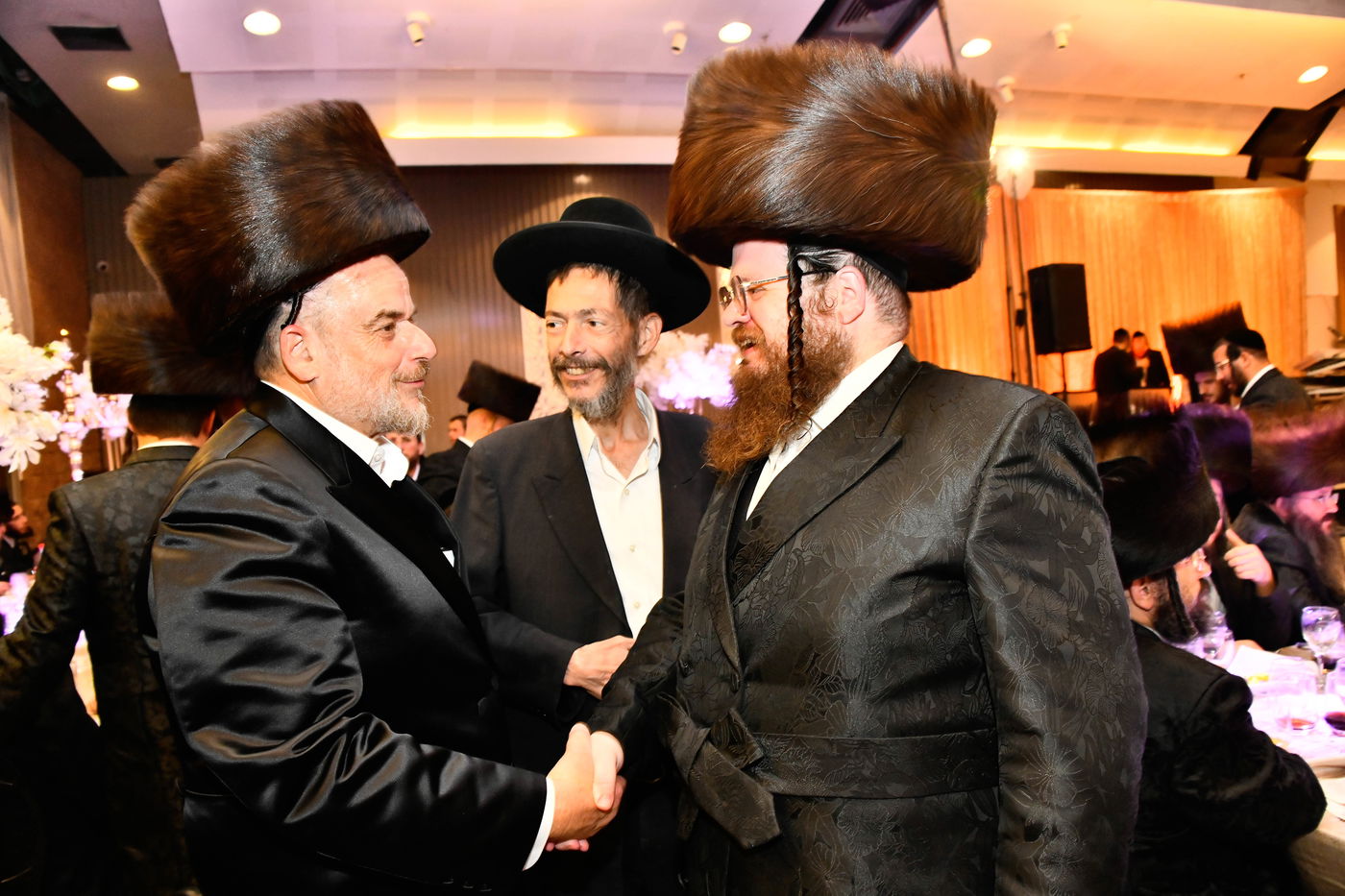 שמחת נישואי בת העסקן ר' ארי קורניצר