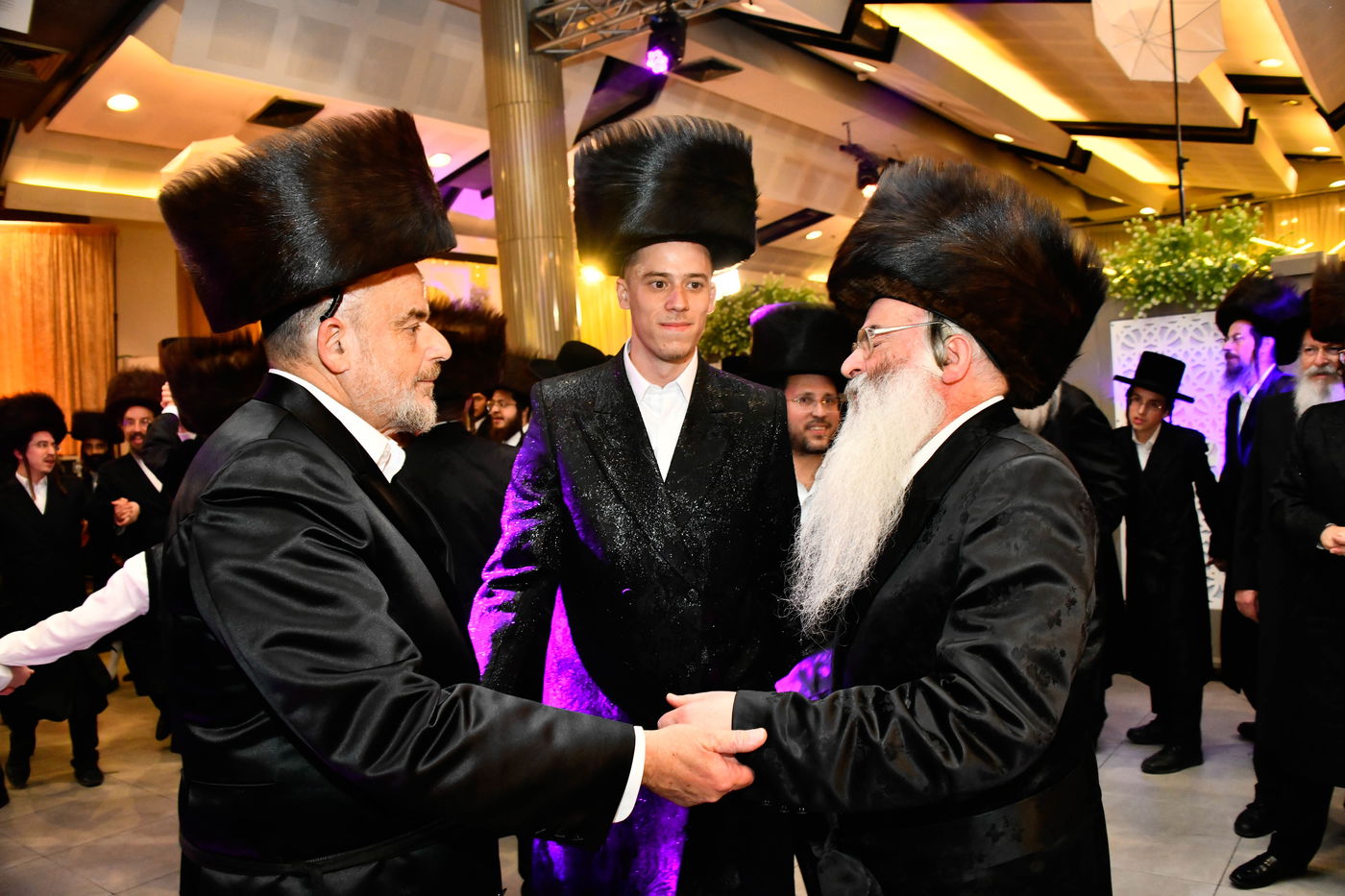 שמחת נישואי בת העסקן ר' ארי קורניצר