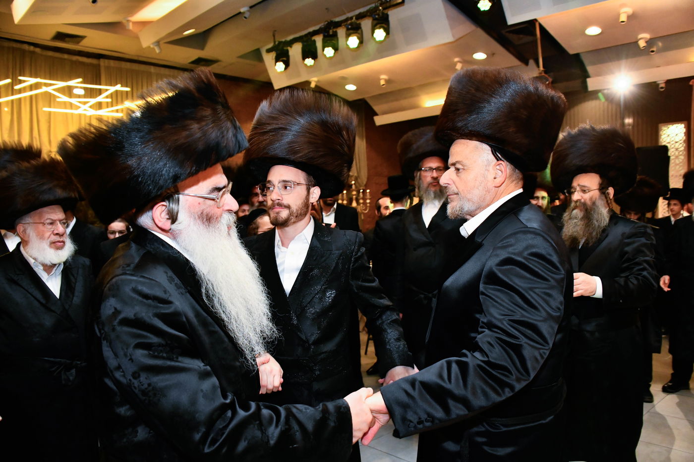 שמחת נישואי בת העסקן ר' ארי קורניצר