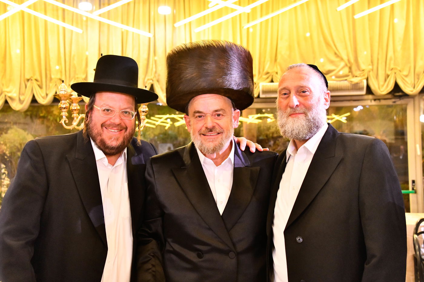 שמחת נישואי בת העסקן ר' ארי קורניצר