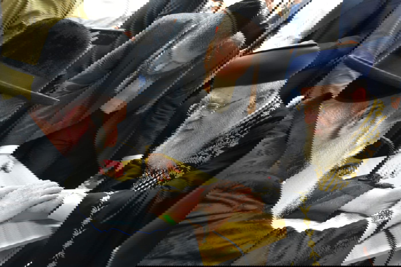 ניחום אבלים אצל הגרי"ד גרוסמן