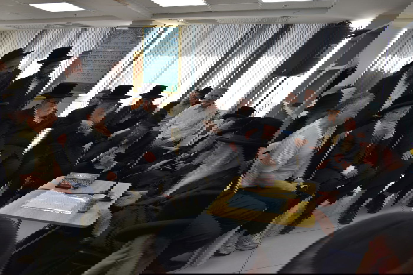 ניחום אבלים אצל הגרי"ד גרוסמן