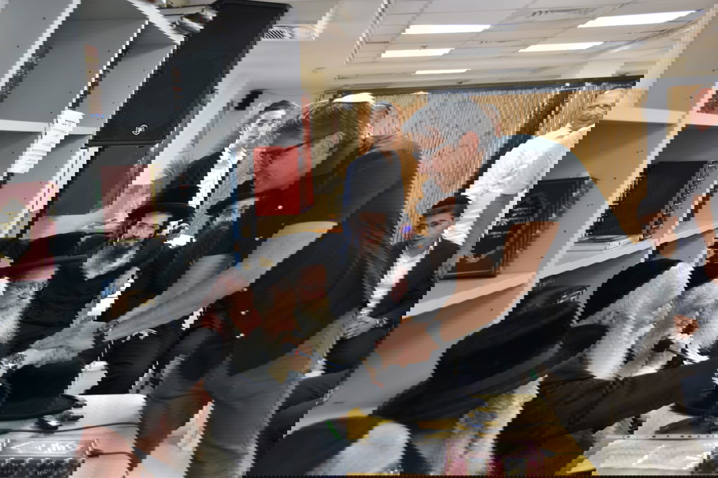 ניחום אבלים אצל הגרי"ד גרוסמן