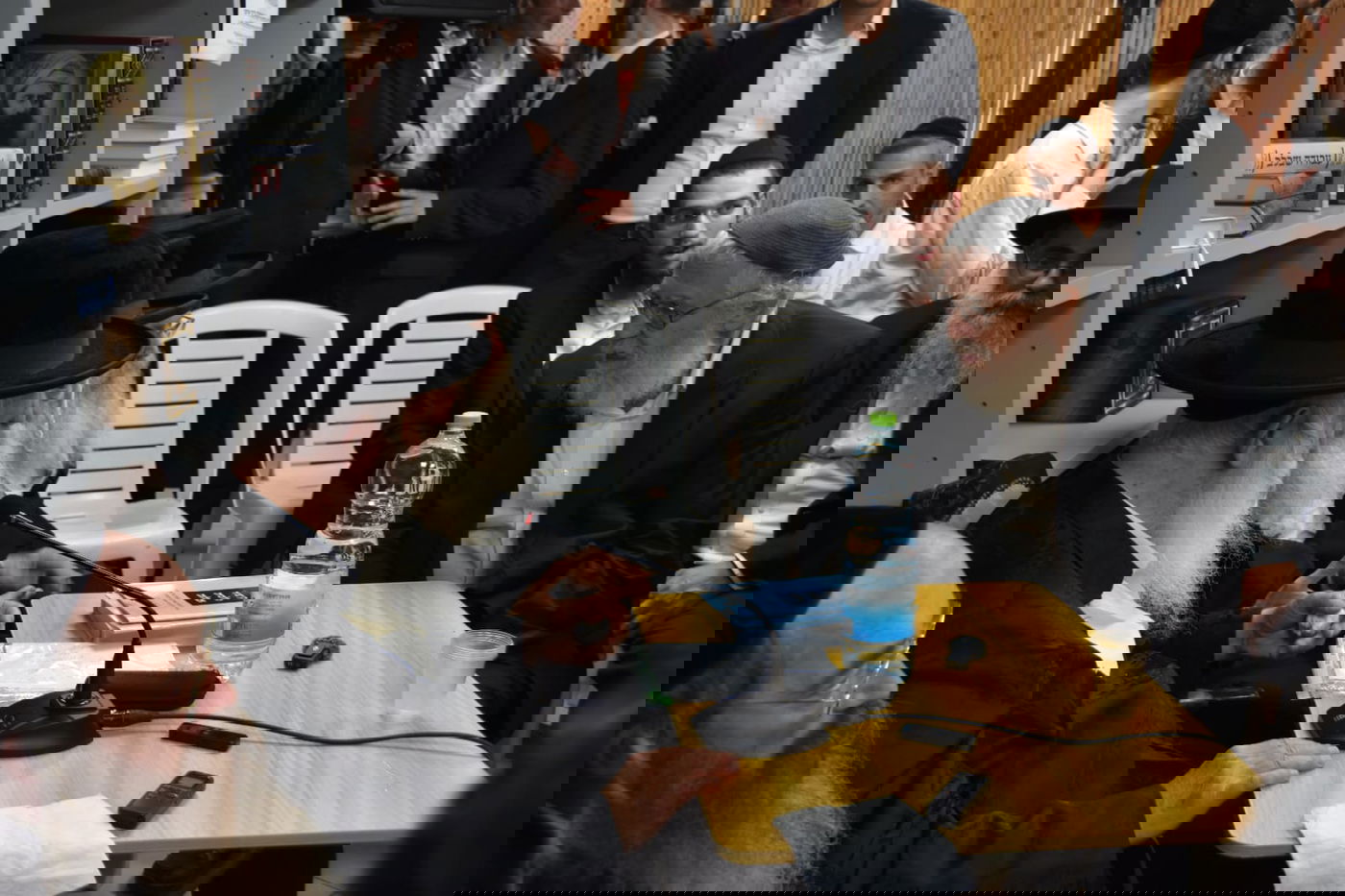 ניחום אבלים אצל הגרי"ד גרוסמן