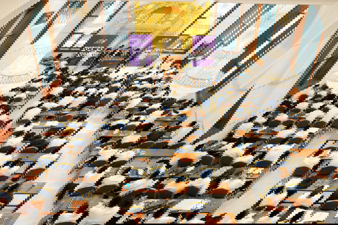 הראשל"צ הגר"י יוסף בביקור במוסדות 'יביע אומר' 