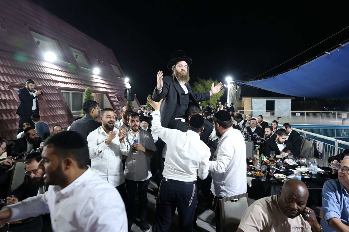 ערב גיבוש לצוות הכשרות של 'עוף עוז'