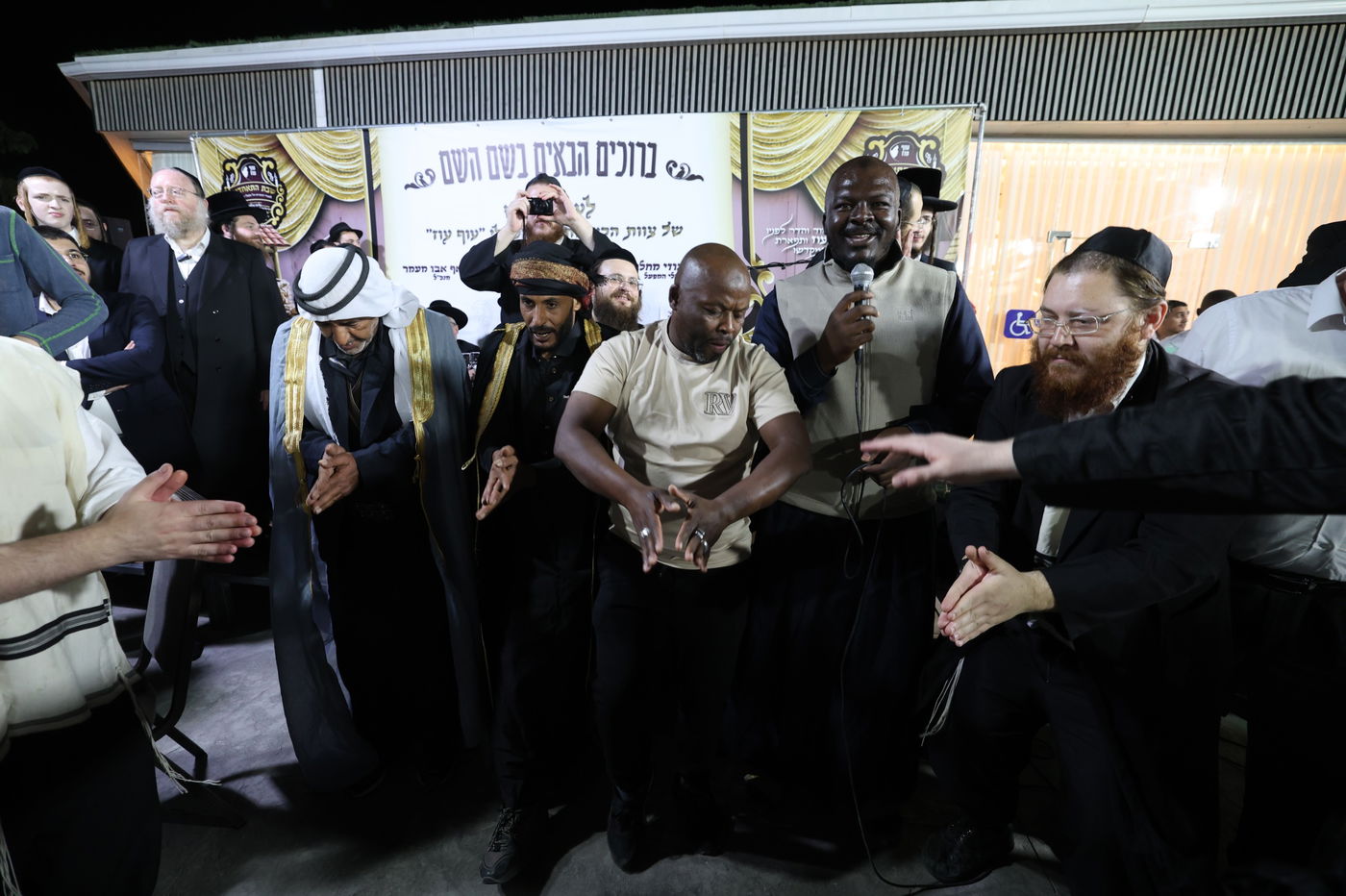 ערב גיבוש לצוות הכשרות של 'עוף עוז'