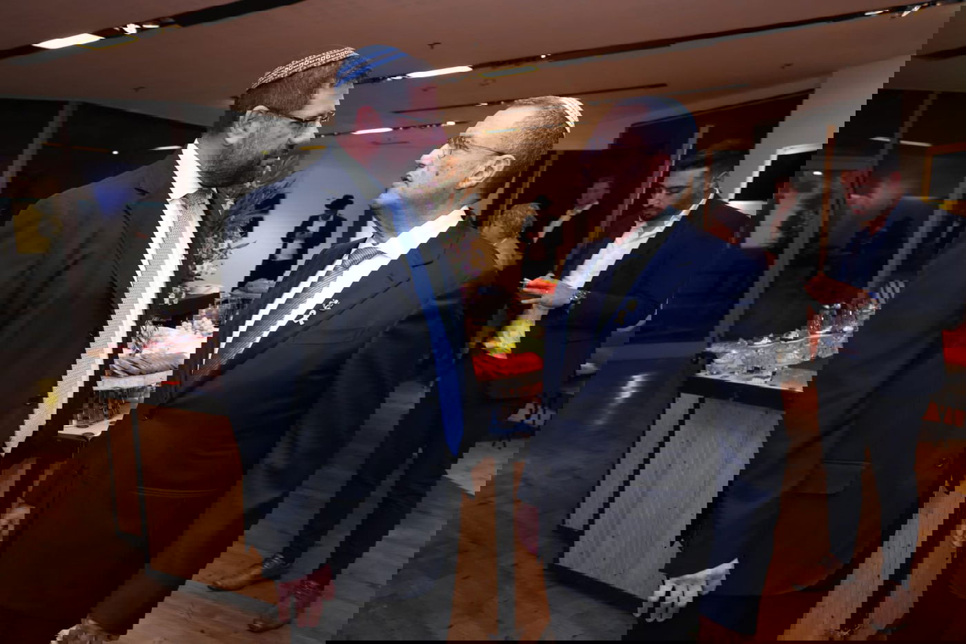 ראש העיר ירושלים ערך שבע ברכות לבתו, כולם הגיעו לברך • צפו בגלריה