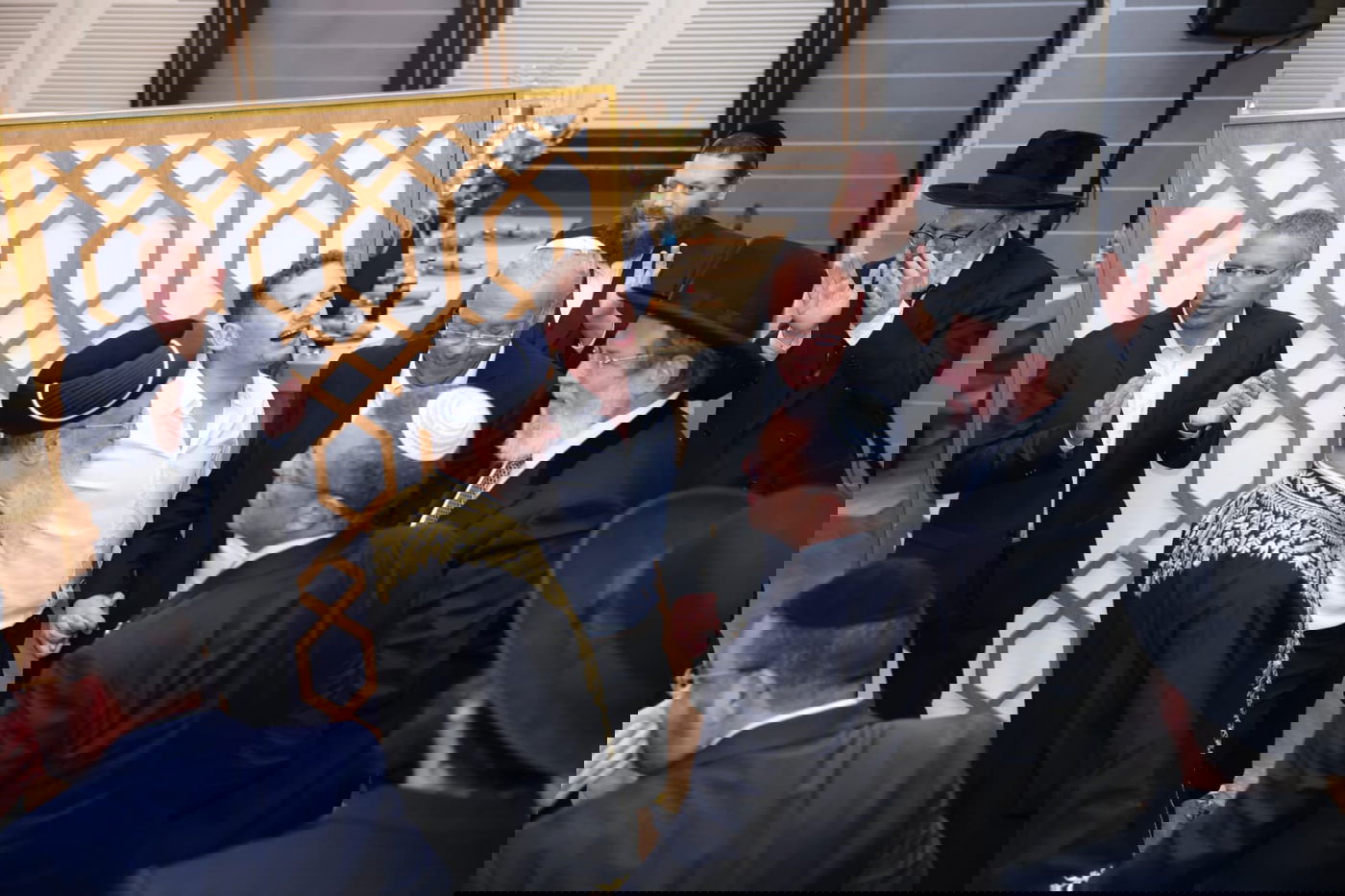 ראש העיר ירושלים ערך שבע ברכות לבתו, כולם הגיעו לברך • צפו בגלריה