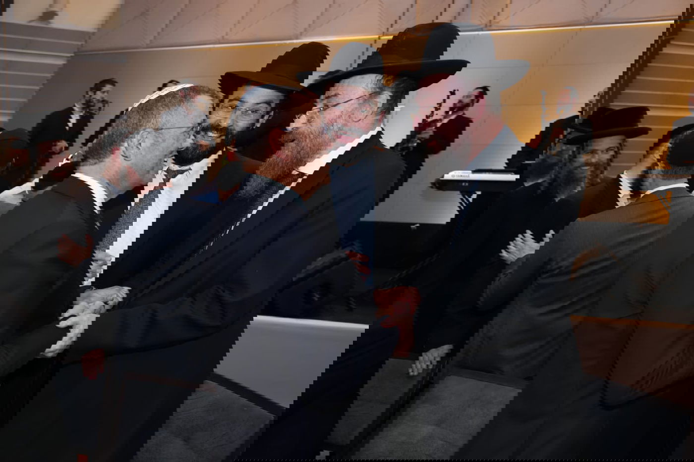 ראש העיר ירושלים ערך שבע ברכות לבתו, כולם הגיעו לברך • צפו בגלריה