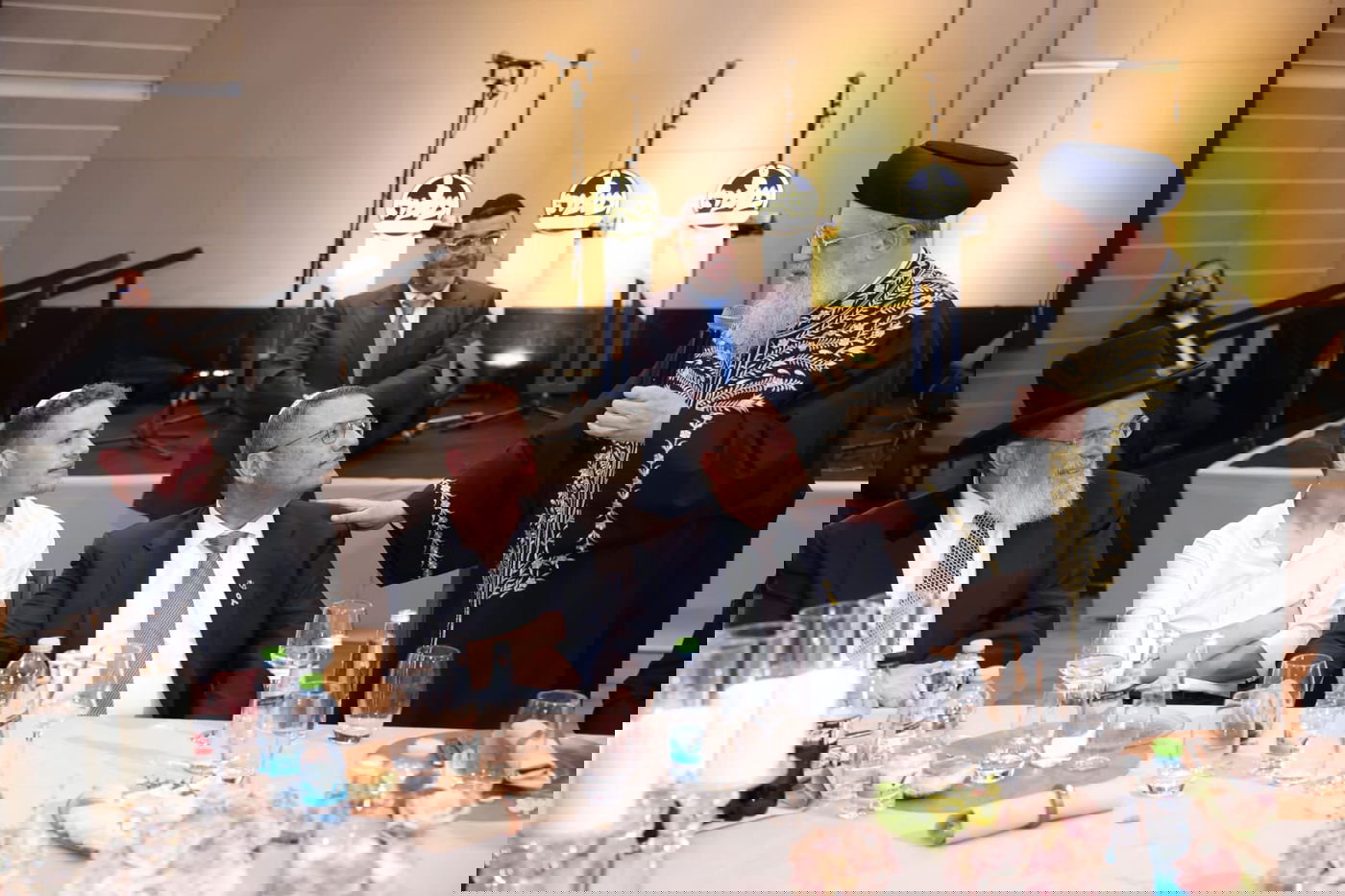 ראש העיר ירושלים ערך שבע ברכות לבתו, כולם הגיעו לברך • צפו בגלריה