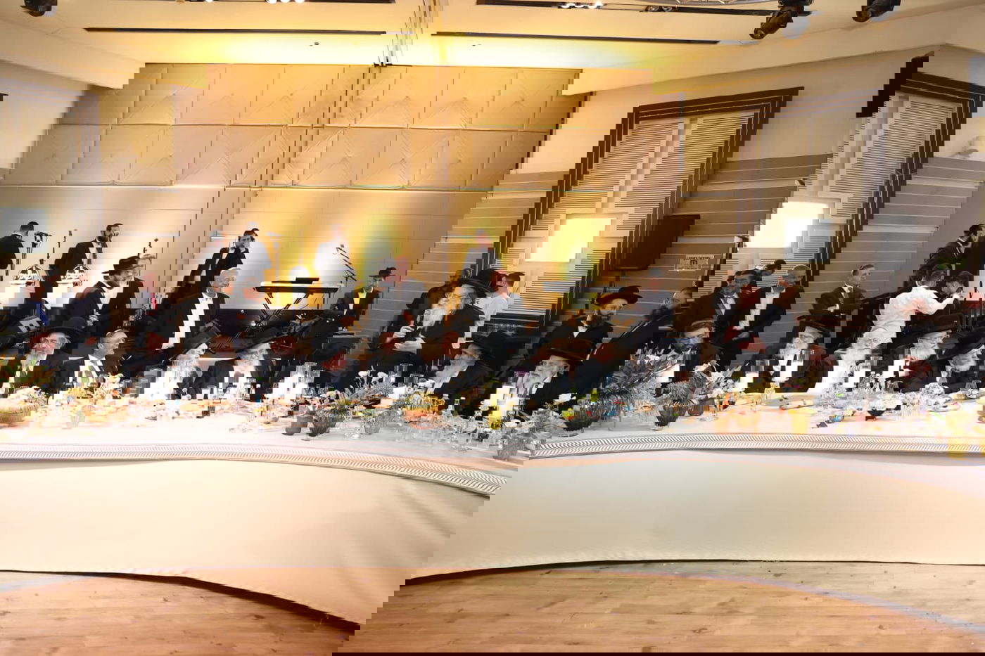 ראש העיר ירושלים ערך שבע ברכות לבתו, כולם הגיעו לברך • צפו בגלריה