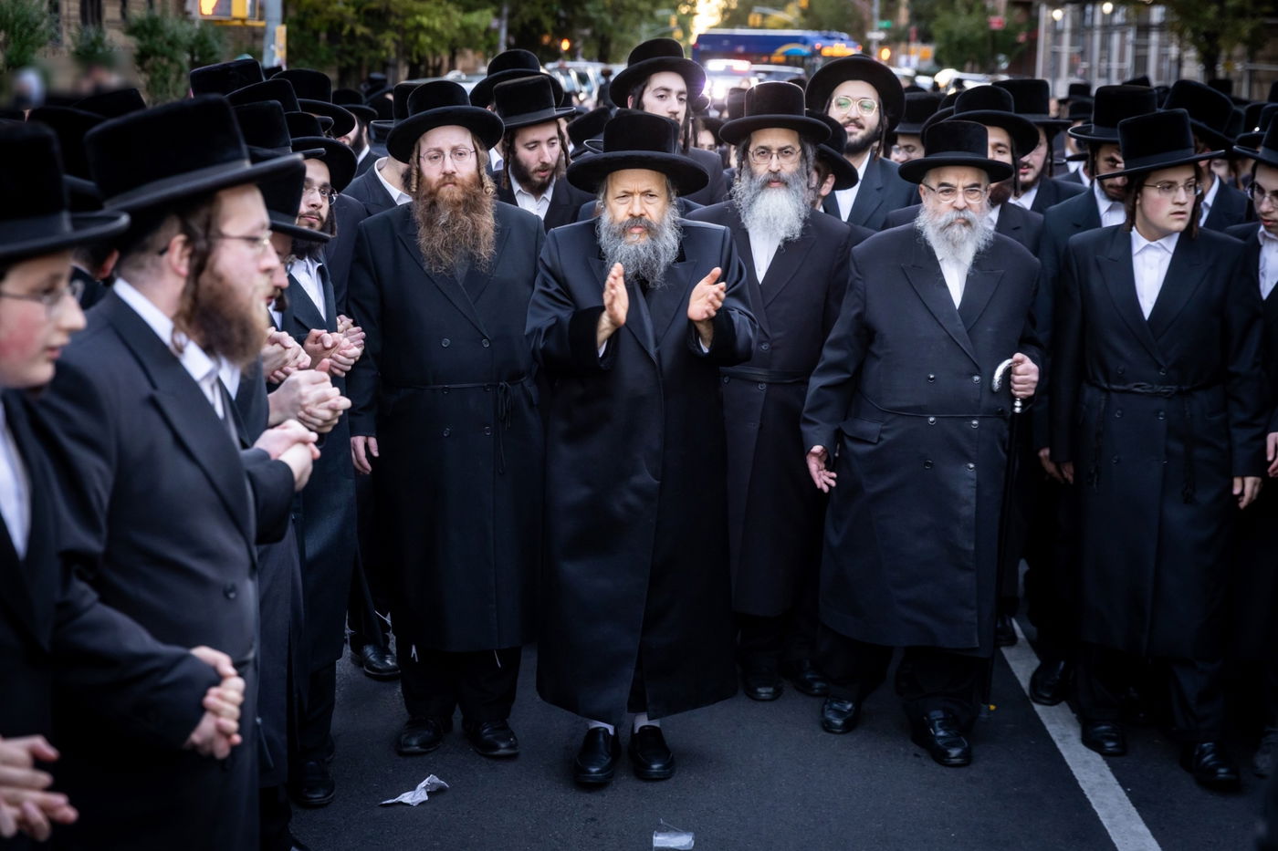 הכנסת ספר תורה בבאבוב 45