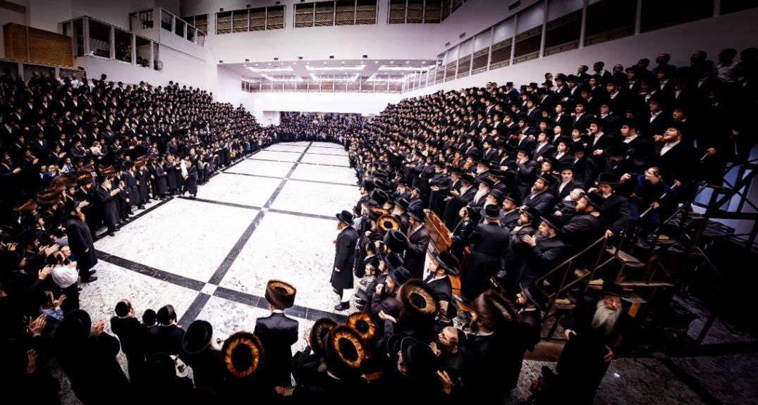 הכנסת ספר תורה בבאבוב 45