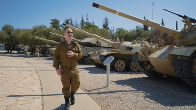 ג'וש וולמרק במחרוזת תפילה מרגשת