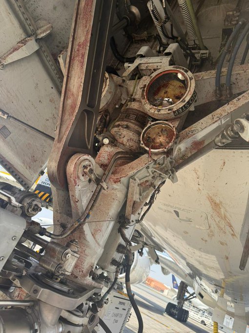 הדם על מערכות המטוס