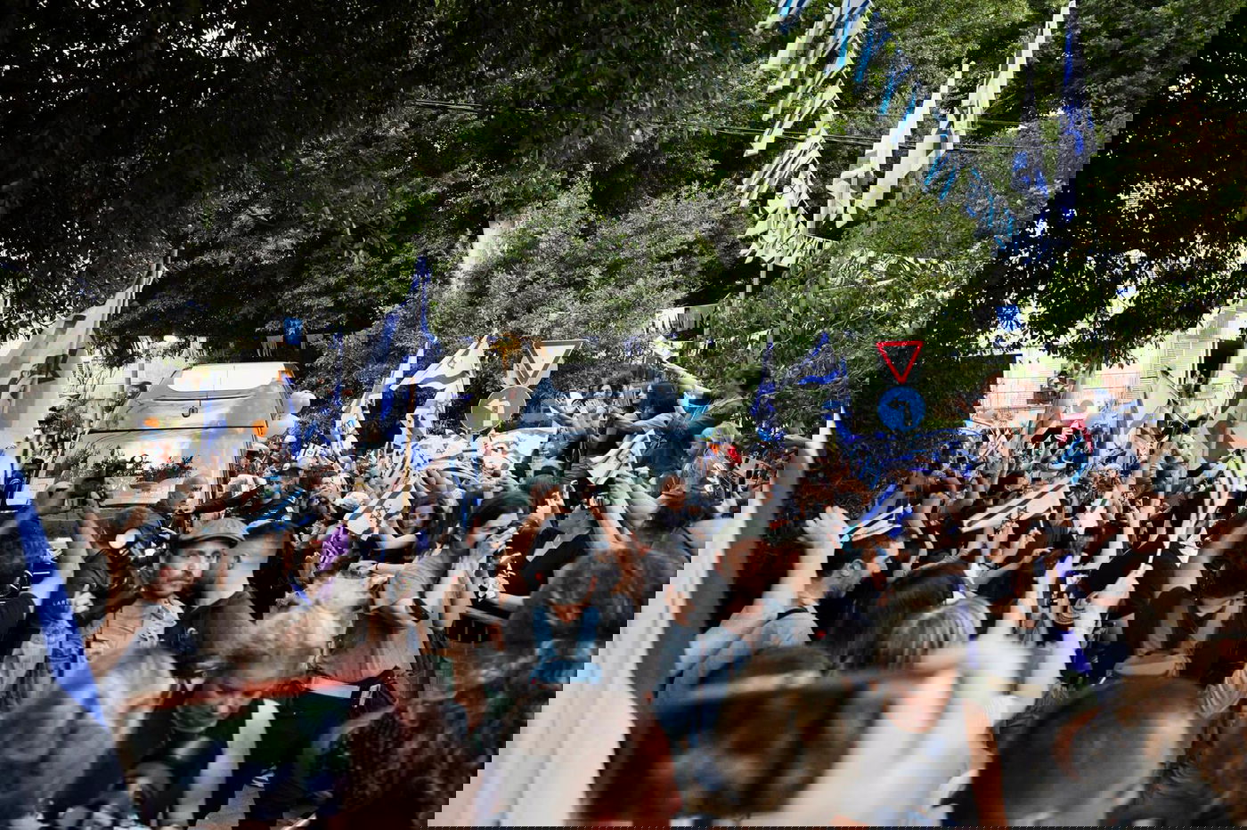 שורד השבי אביתר דוד חזר הביתה; זה הדבר הראשון שאותו רוצה לעשות