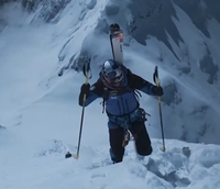 בלי חמצן הגולש הפולני הקיצוני אנדז'יי ברגיל - מעפיל לפסגה