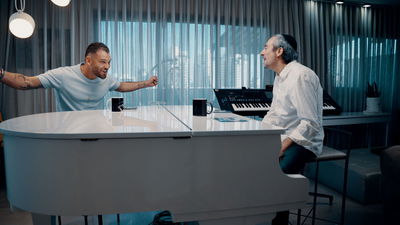 עמירן דביר ודין מירושניקוב בביצוע מפתיע: "זכרני נא" 