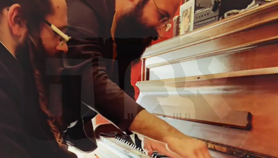 שני אמני הפסנתר בביצוע מרהיב: "ניגון הצמח צדק"