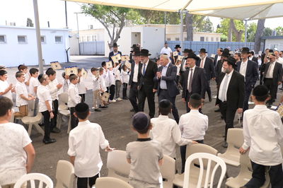 ביקור יו"ר ש"ס אריה דרעי בת"ת "אוצר התורה" בקריית אתא