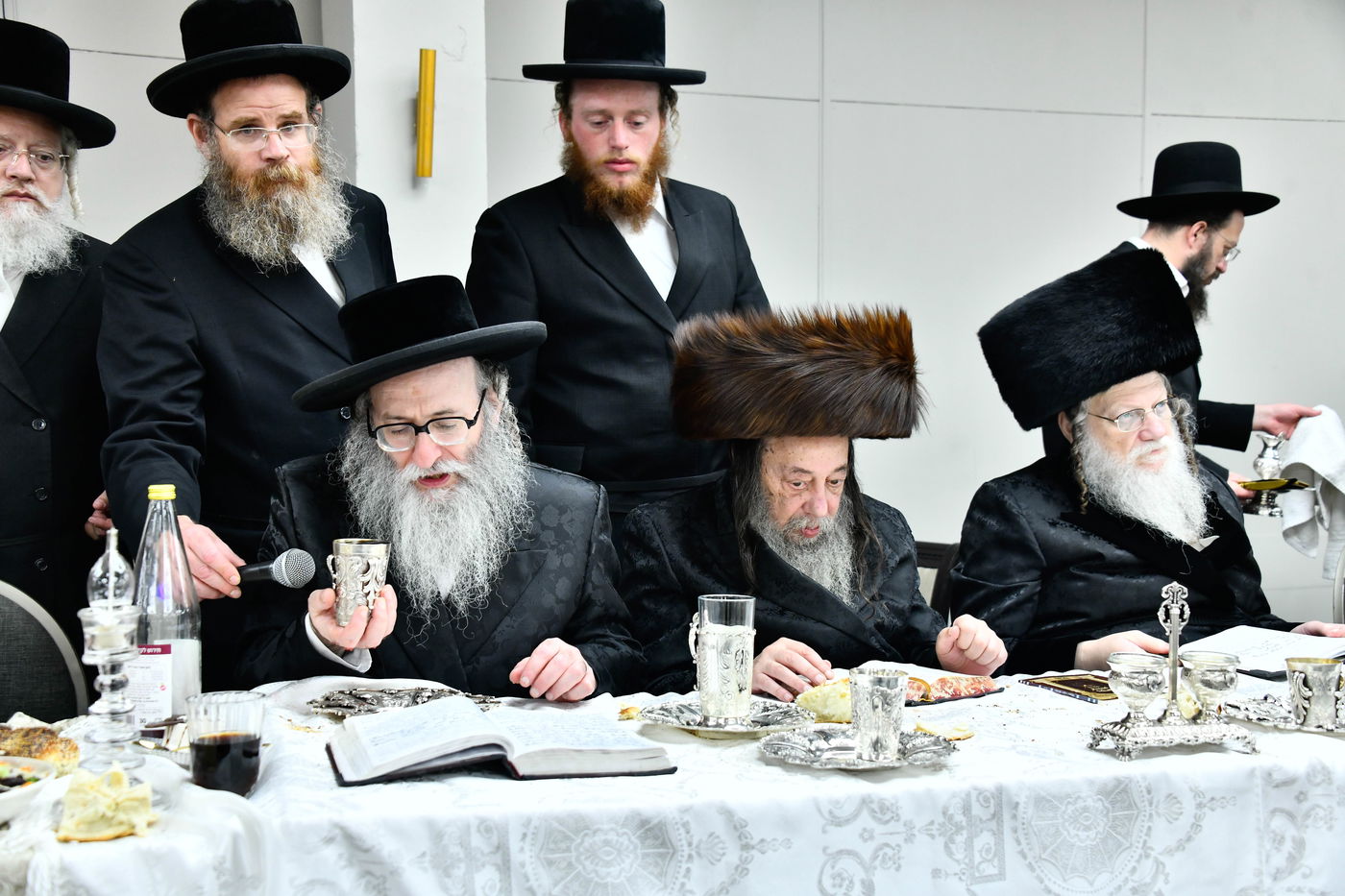 פדיון הבן בחצה"ק מודז'יץ - זוועהיל