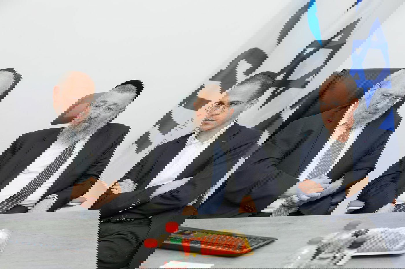 ח"כ הרב בן צור במשרדי מזור