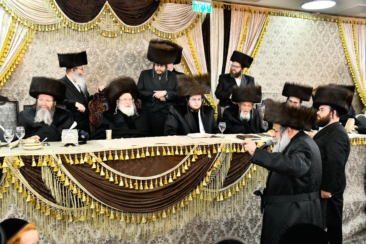 הגראמער ר' מנחם מענדיל יעקאב בשמחת בית ספינקא - טשאקווא