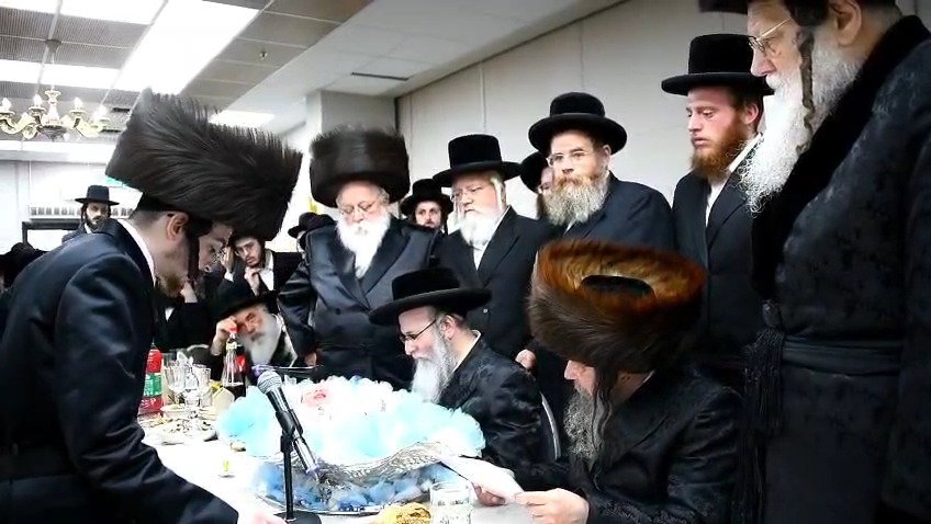 פדיון הבן בחצה"ק מודז'יץ - זוועהיל