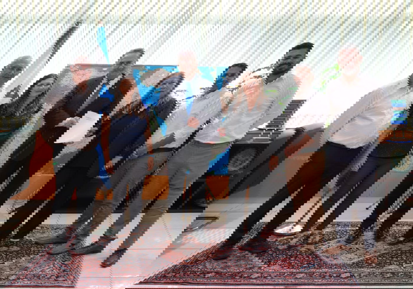 השר כץ יחד עם חברי הוועדה