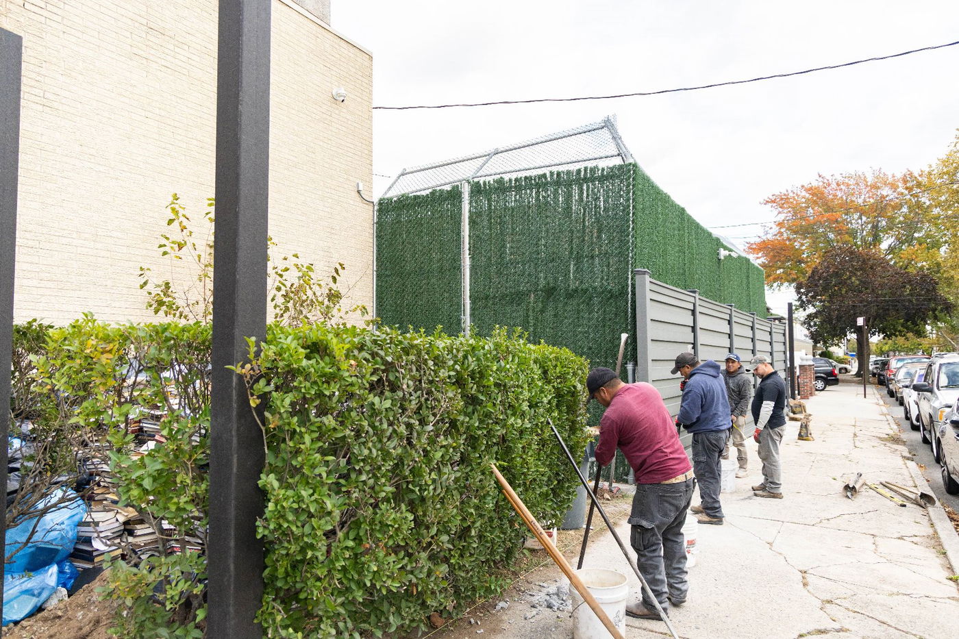 מעמד קביעת מזוזה בבנייני הישיבות בחצה"ק באבוב 45