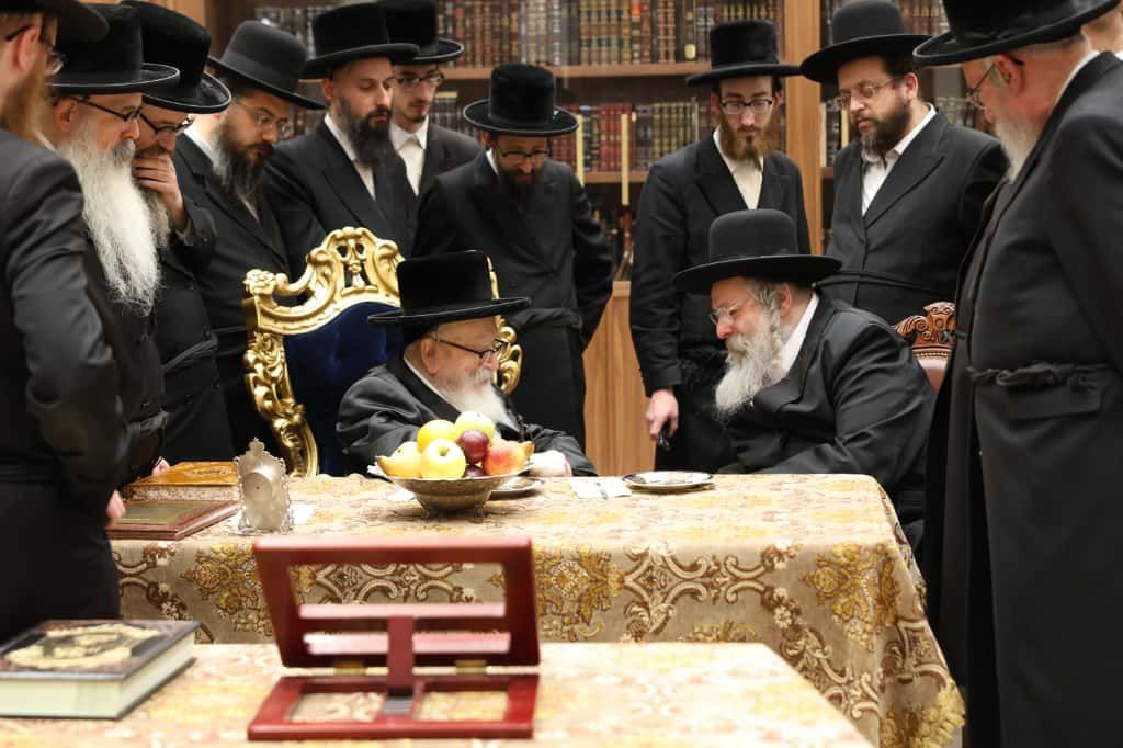 הרה"צ רבי נחמיה אלתר בביקור אצל האדמו"ר מסקווירא