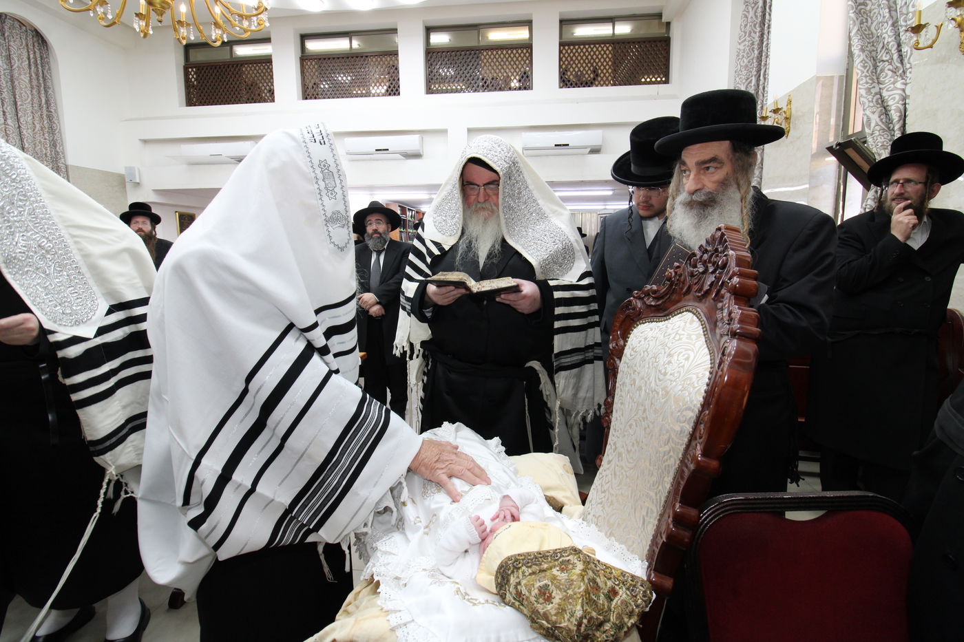 שמחת הברית בחצרות ביאלה רמת אהרן - שיכון ג'