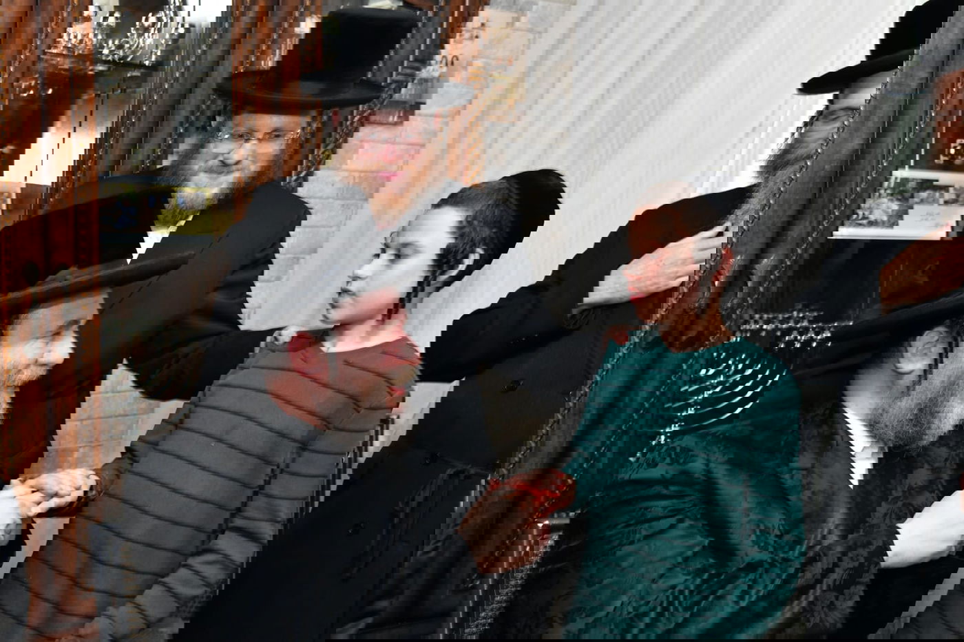 קביעת מזוזות אצל ר' שמואל אהרן צויבל