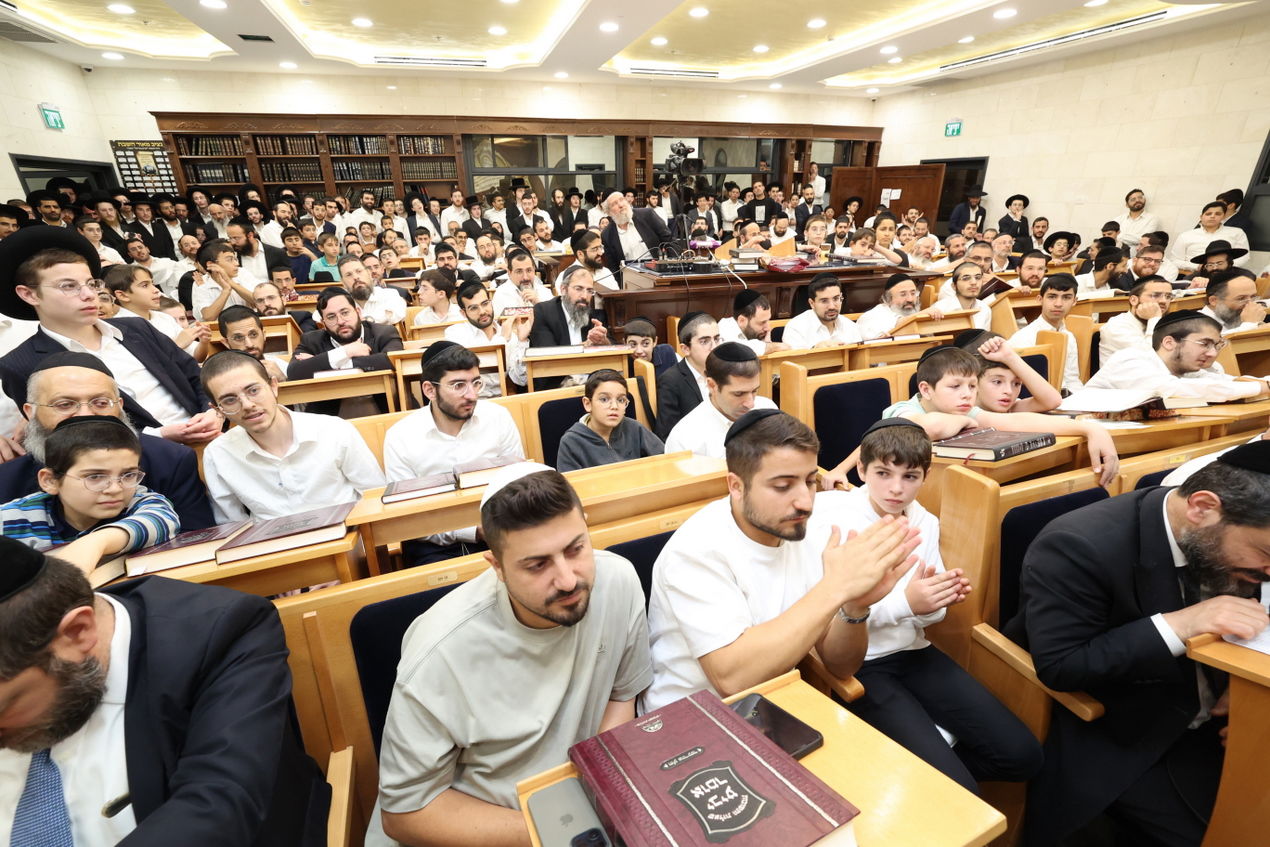 י"ב שנים למרן הגר"ע יוסף זצ"ל