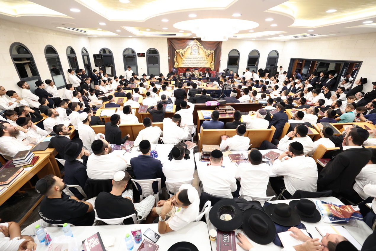 י"ב שנים למרן הגר"ע יוסף זצ"ל