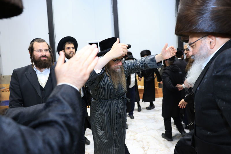 הכנסת ספר תורה לישיבת ברסלב לבעלי תשובה 'נשמת ברסלב'