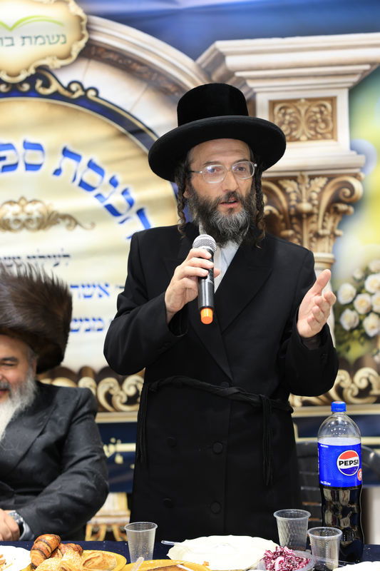 הכנסת ספר תורה לישיבת ברסלב לבעלי תשובה 'נשמת ברסלב'