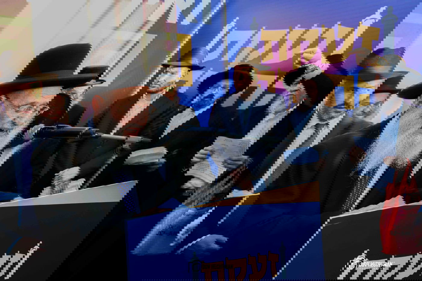 מבמת התפילה: רגעי התהלים והסליחות שריגשו את אלפי המשתתפים