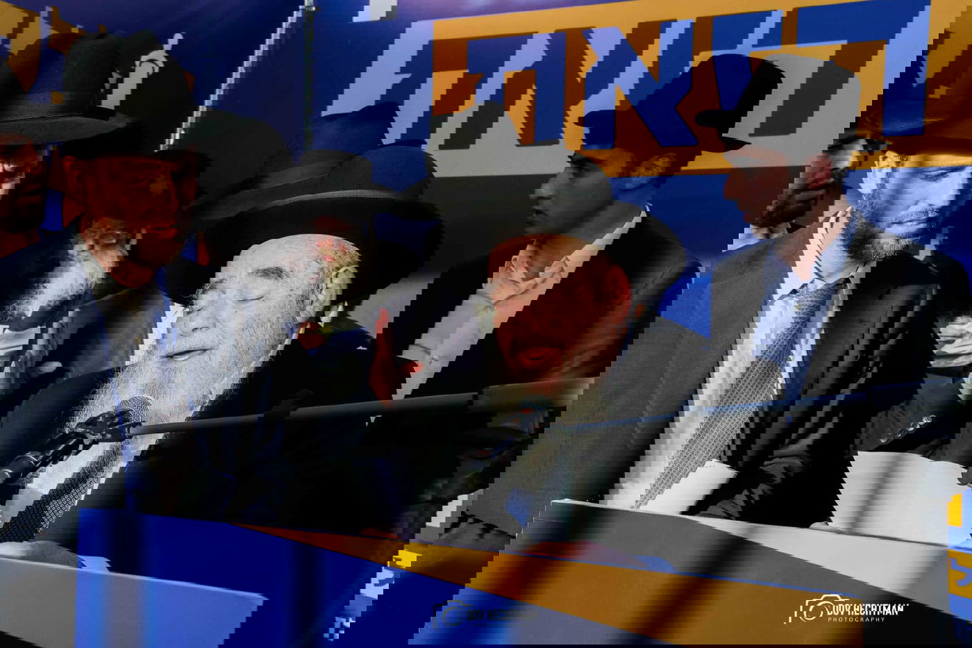 מבמת התפילה: רגעי התהלים והסליחות שריגשו את אלפי המשתתפים