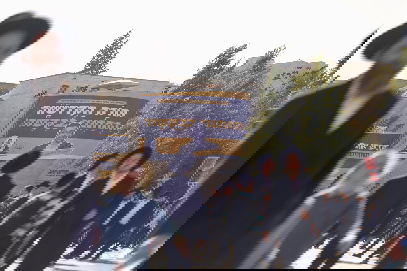 גלריה ראשונית מההכנות לעצרת המיליון בשערי ירושלים 