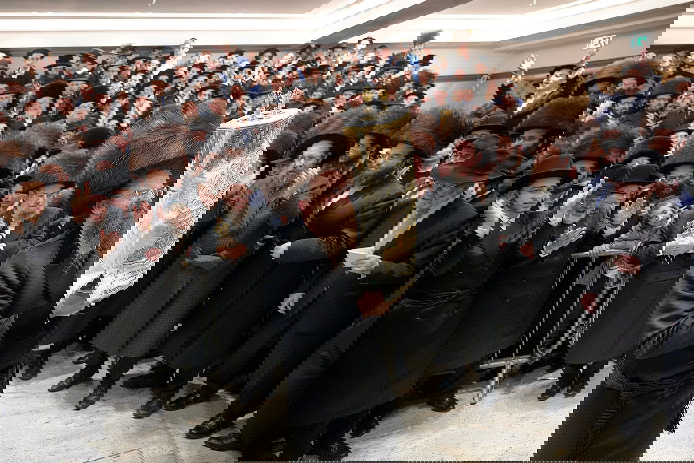 הכנסת ס"ת בסאדיגורה לונדון