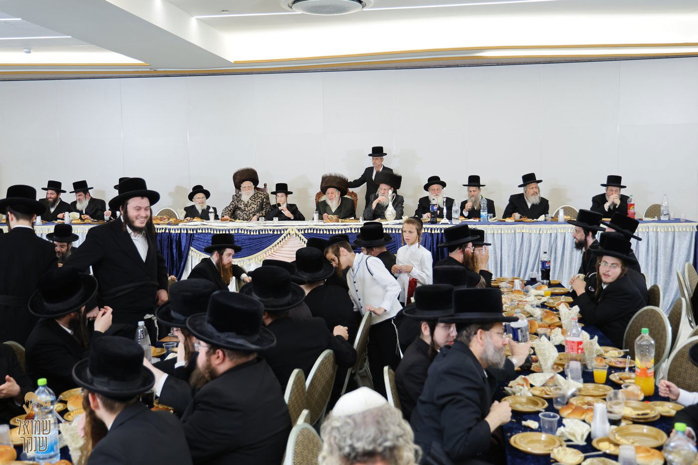 שמחת בר המצווה לנין האדמו"ר מנאראל, ונכד האדמו"ר משאץ ויז'ניץ