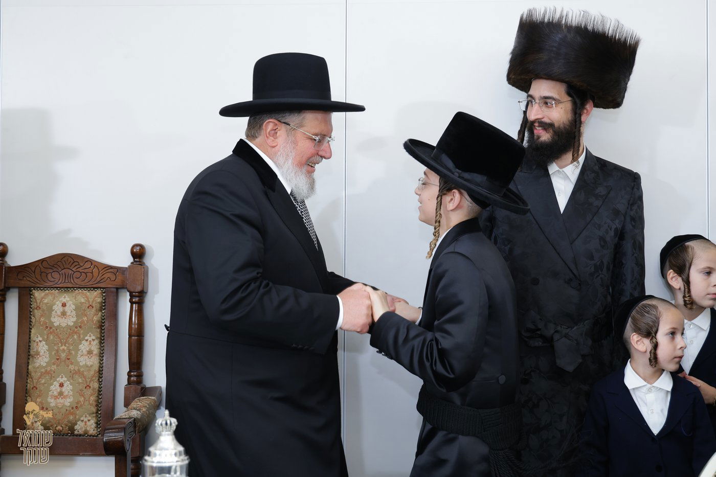 שמחת בר המצווה לנין האדמו"ר מנאראל, ונכד האדמו"ר משאץ ויז'ניץ