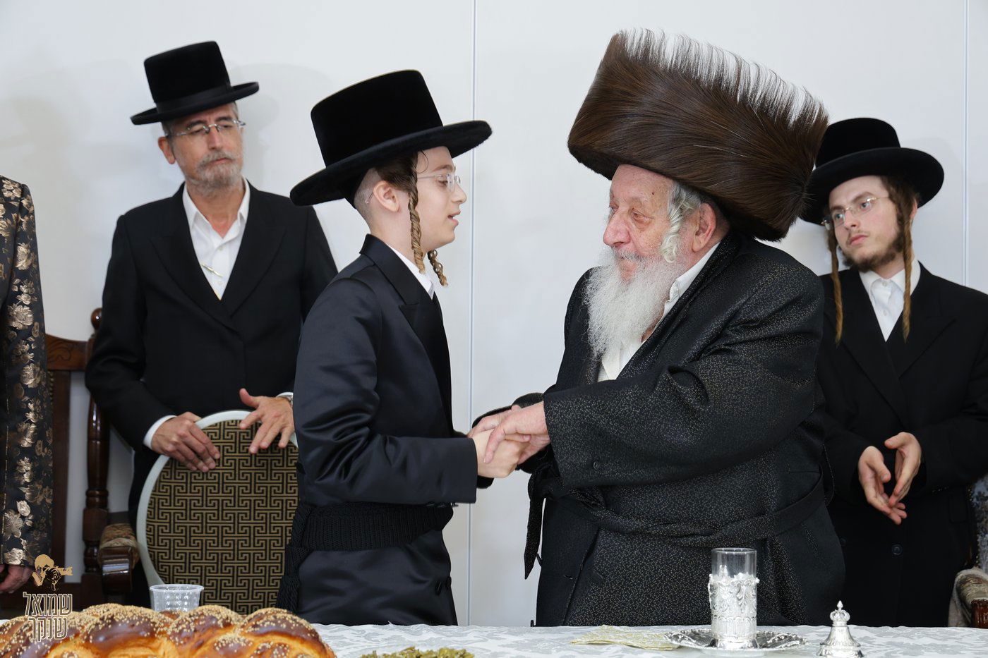 שמחת בר המצווה לנין האדמו"ר מנאראל, ונכד האדמו"ר משאץ ויז'ניץ