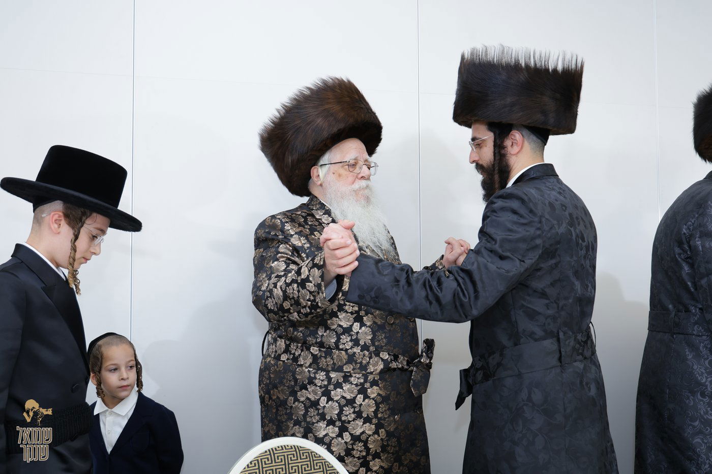 שמחת בר המצווה לנין האדמו"ר מנאראל, ונכד האדמו"ר משאץ ויז'ניץ