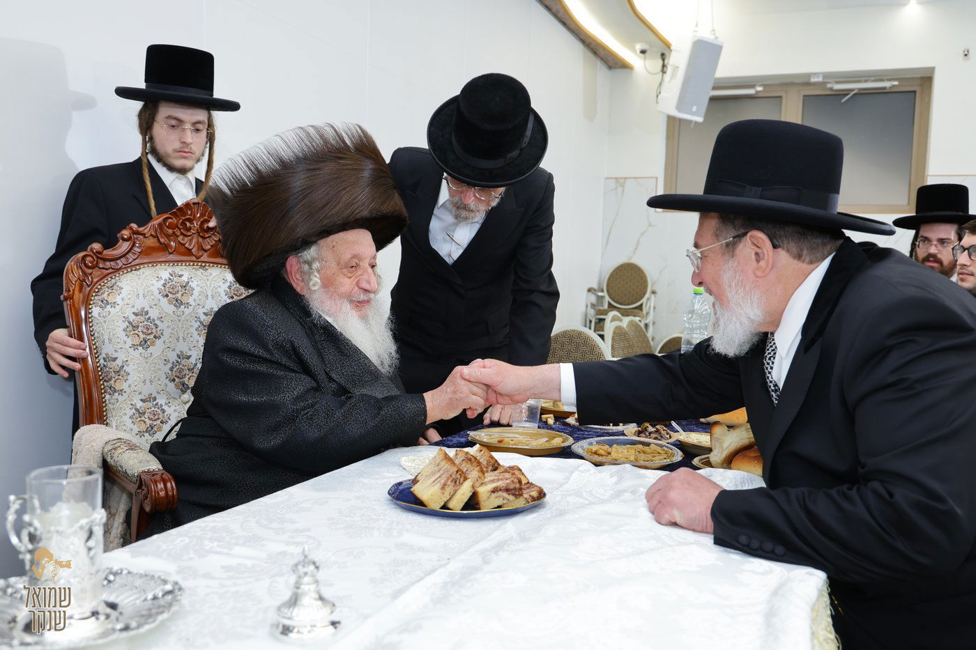 שמחת בר המצווה לנין האדמו"ר מנאראל, ונכד האדמו"ר משאץ ויז'ניץ