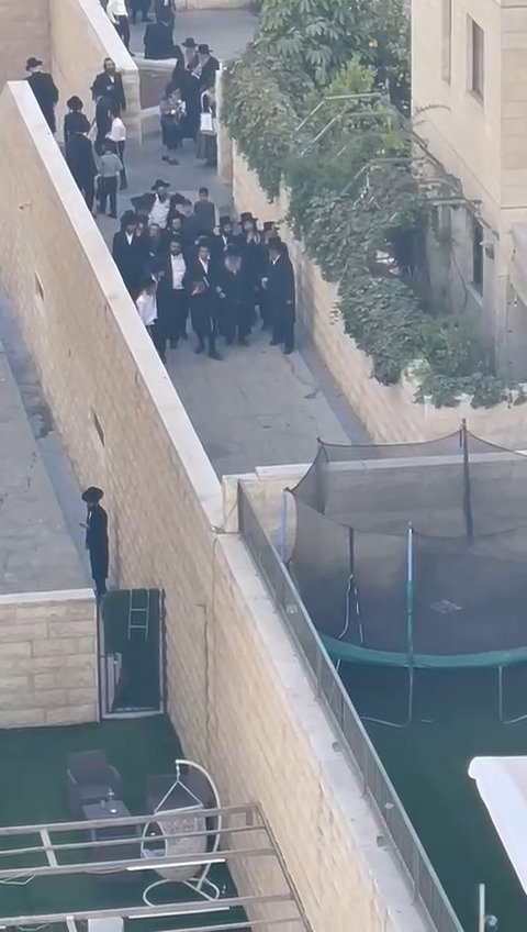 גאב"ד מאקאווא מגיע לעצרת